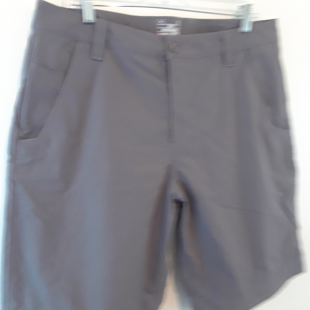 Under Armour men's golf casual shorts